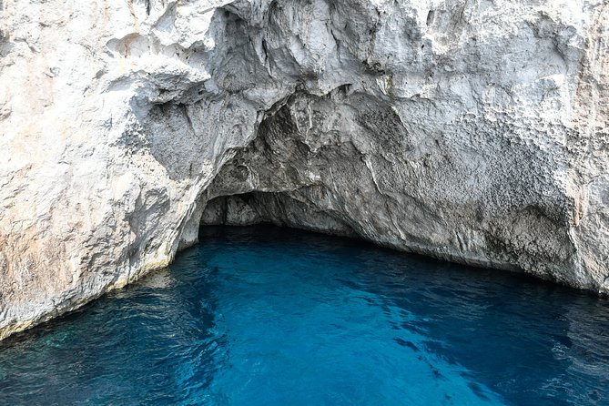 Capri Boat and Land Tour From Sorrento With Limoncello Tasting - Cancellation Policy and Logistics