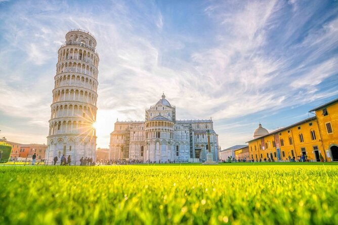 Florence Day Trip: Pisa, San Gimignano, and Siena With Lunch - Sightseeing Highlights in Pisa