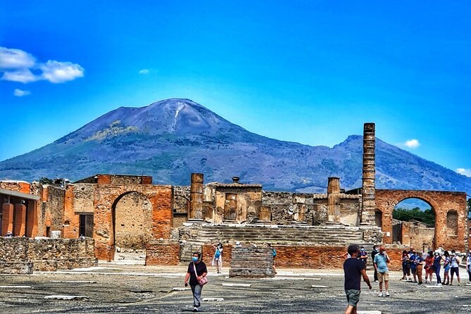 Guided Tour of Pompeii & Vesuvius With Lunch and Entrance Fees Included - Cancellation Policy Information