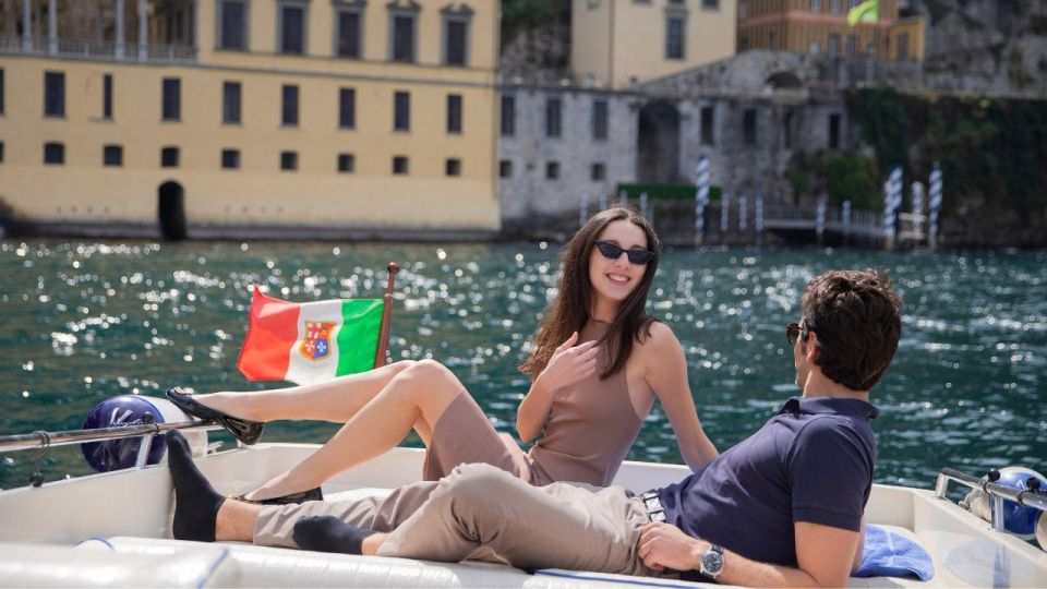 Lake Como 4 Hours Private Boat Tour Groups of 1 to 7 People - Booking Details