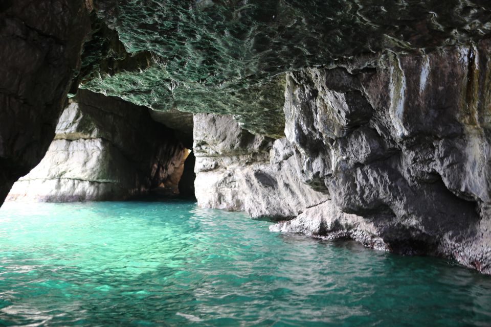 Positano: Private Boat Tour to Amalfi Coast - Tour Experience