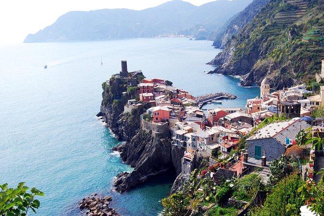 Small-Group Cinque Terre Discovery With Seafood Lunch - Itinerary