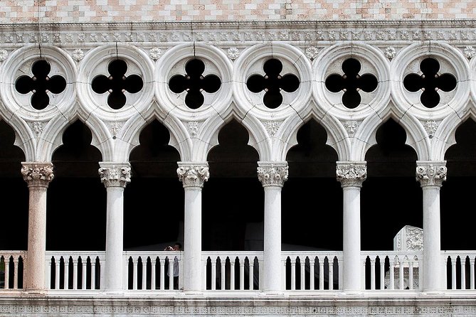 Tour of Venice in Doges Palace and St Marks Basilica - Accessibility Information