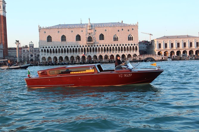 Venice Private Departure Transfer by Water Taxi: Central Venice to Cruise Port - Meeting and Pickup Details