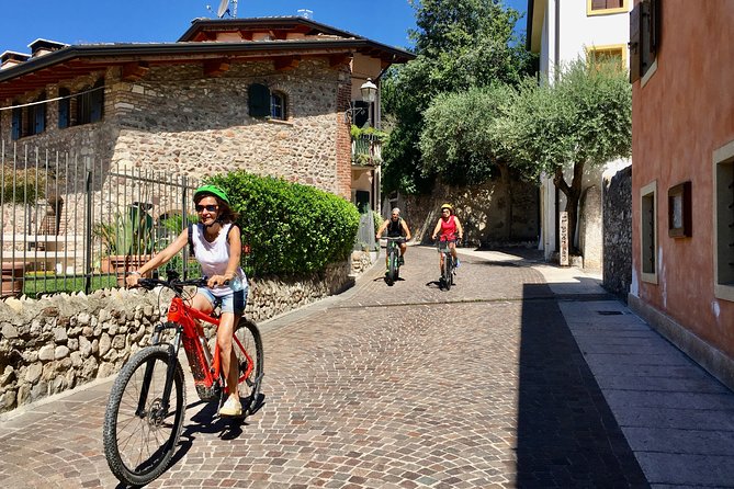 E-Bike Tour and Wine Tasting in Lazise - Host Responses and Logistics