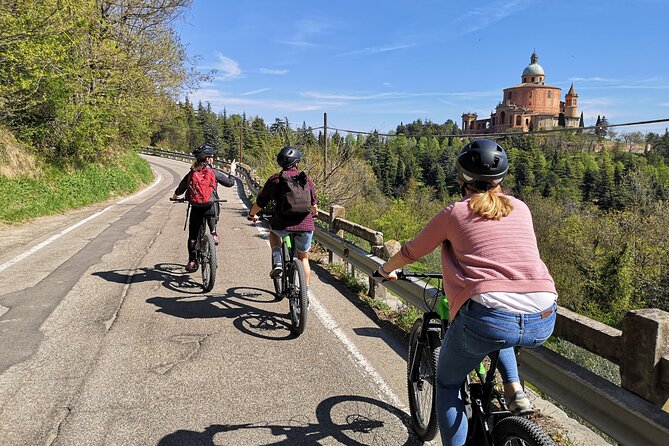 Guided E-Bike Tour in Bologna With Aperitif - Meeting Point Information
