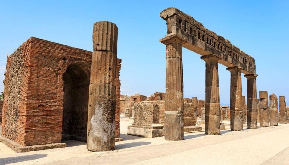 Luxury Trip Between Pompeii and Capri Island - Itinerary