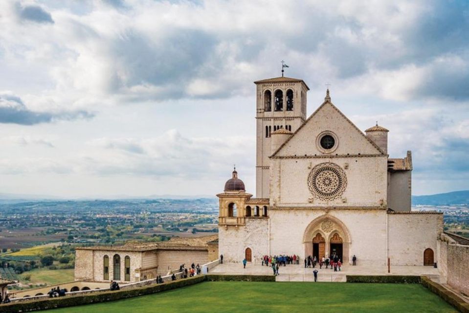 Orvieto & Assisi Private Tour From Rome - Activity Description