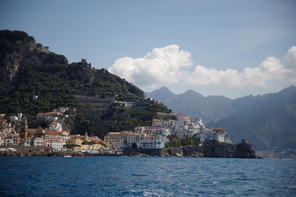 Positano: Amalfi Coast Boat Tour With Fishing Village Visit - Itinerary