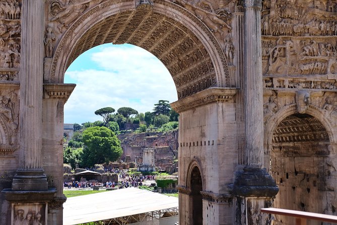 Skip the Line: Colosseum, Roman Forum, and Palatine Hill Tour - Customer Feedback and Tour Guide Excellence