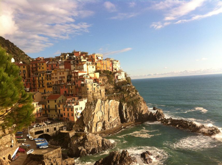 The Charm of Cinque Terre: Tour by Minivan From Florence - Accessible Tour Features