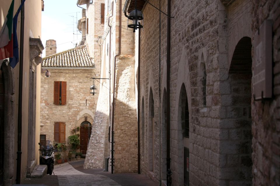Assisi and Countryside Winery Private Tour From Rome - Customer Reviews