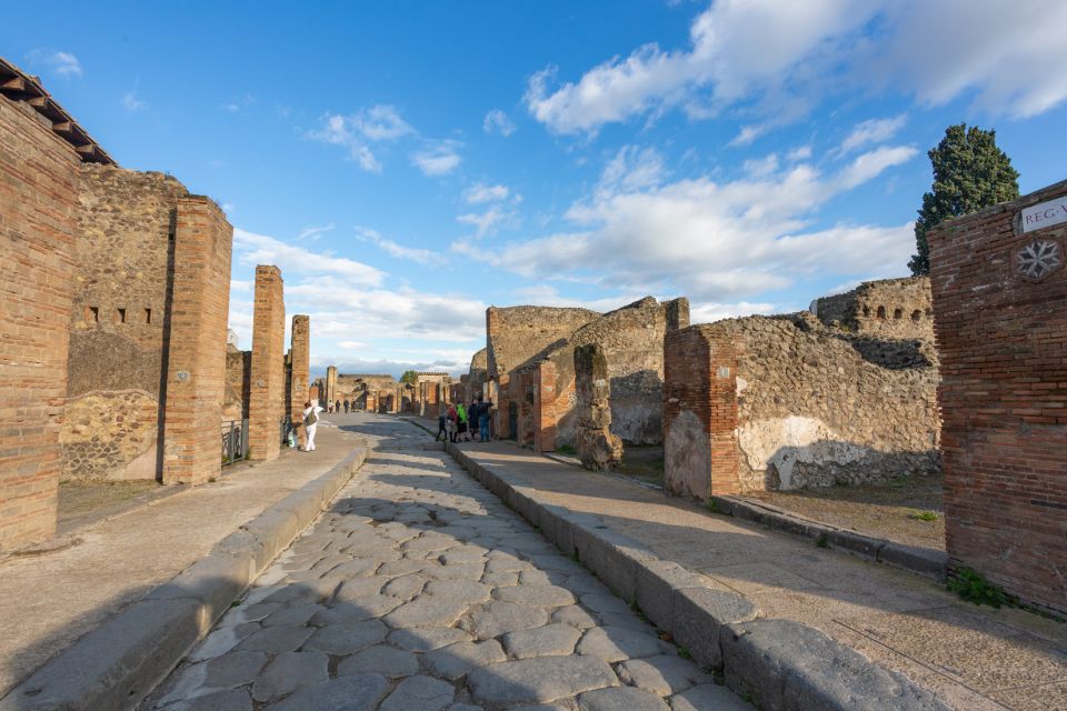 From Rome: 3-Day Tour to Naples, Pompeii, Sorrento & Capri - Important Information