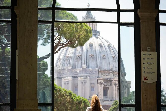 Vatican & Sistine Chapel Tour With Access To St. Peters Basilica - Guide Performance