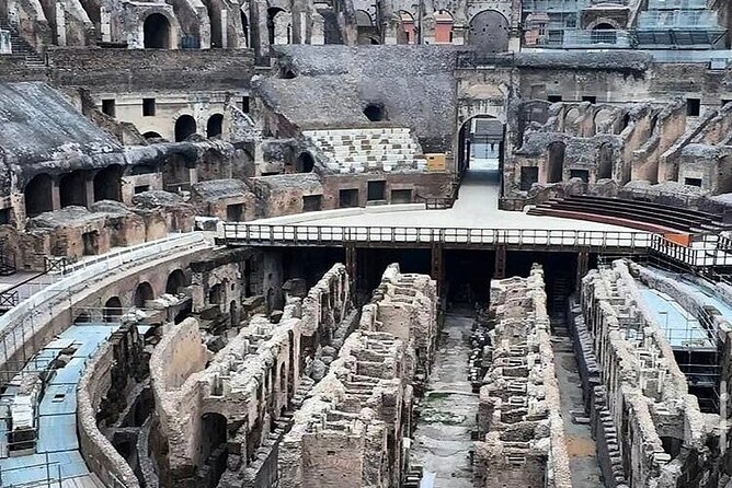 Colosseum, Roman Forum, and Palatine Hill Skip-the-Line Tour  - Rome - Traveler Engagement