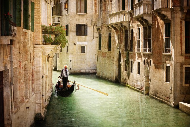 Private Tour: Venice Gondola Ride With Serenade - Reviews and Customer Experiences