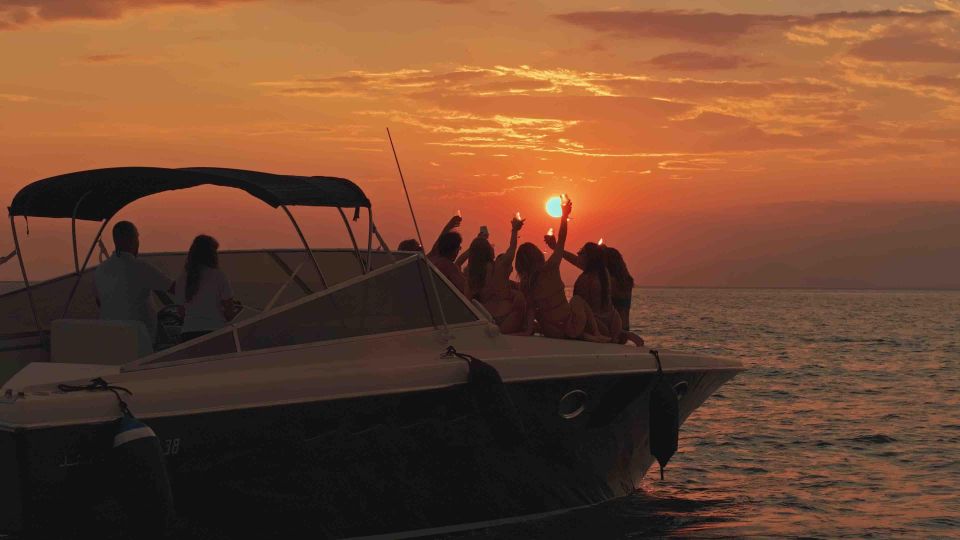 Sorrento Sunset Private Boat Tour - Free Bar and Apetizer - Booking Details