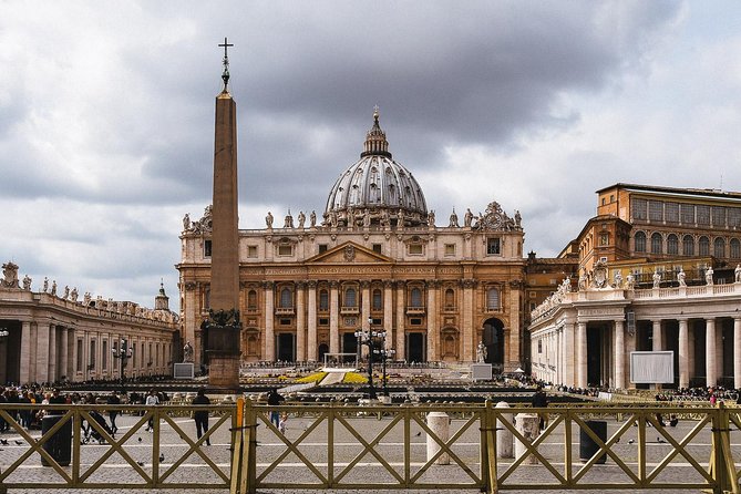 Vatican City & Surroundings Private Tour With Locals - Tour Benefits