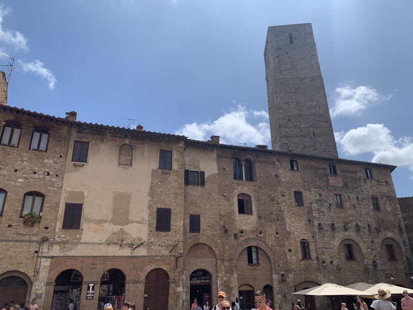 San Gimignano & Volterra: Private Transfer From Florence - Pickup Details