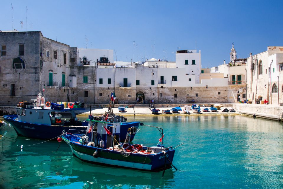Monopoli: Private Sightseeing Speedboat Tour With Champagne - Frequently Asked Questions
