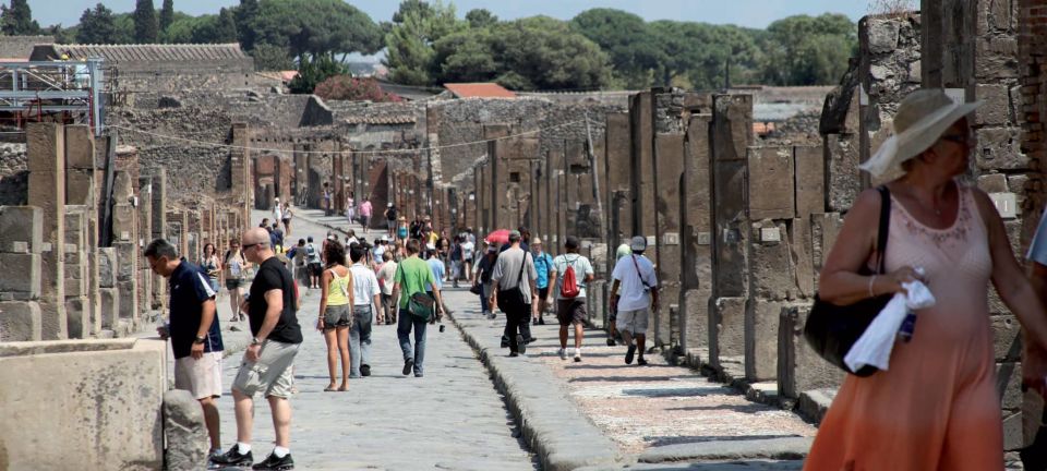 Pompeii, Sorrento, Positano Tour With Guide in Pompeii - Frequently Asked Questions