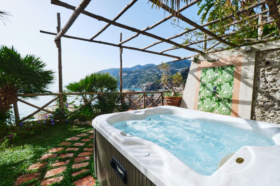 Amalfi Coast: Exclusive Jacuzzi With Champagne and Meal Pack - Just The Basics