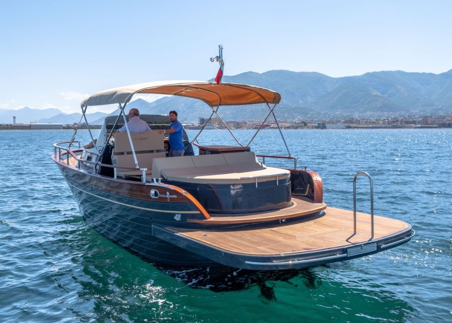 Amalfi Coast: Private Capri Boat Tour - Just The Basics