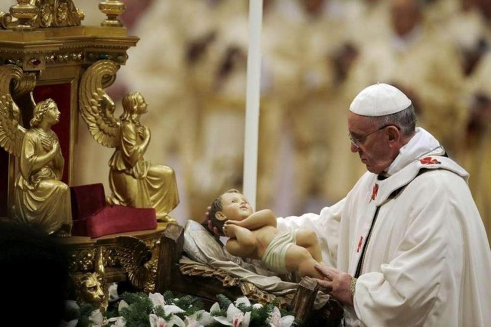 Christmas Eve Mass at the Vatican With Pope Francis - Just The Basics