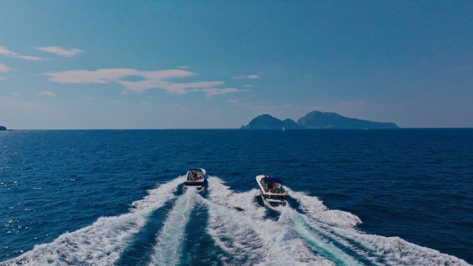 Private Luxury Boat Transfer : From Napoli to Capri - Just The Basics