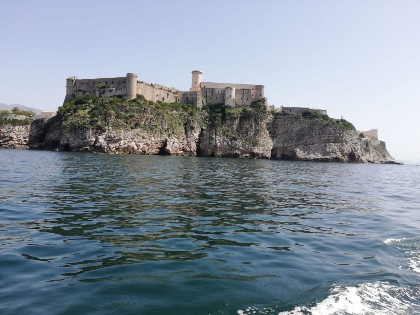 Private Tour the Journey of Ulysses to Gaeta, Pizza & Drink - Just The Basics