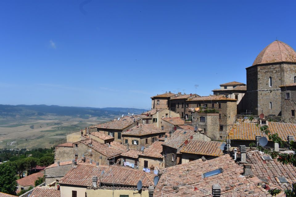 San Gimignano & Volterra: Private Transfer From Florence - Just The Basics