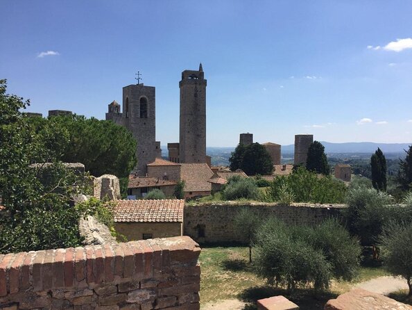 Small-Group Siena and San Gimignano With Dinner in a Boutique Winery - Just The Basics