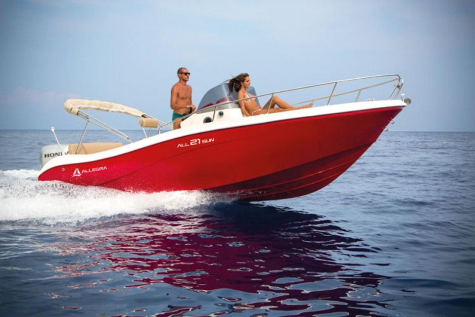 Sorrento: Capri Island Boat Tour by Allegra 21ft - Just The Basics