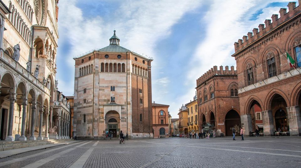 VIP Experience to Cremona With Luxury Transfer - Just The Basics