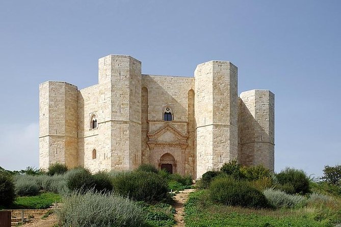 Castel Del Monte, Between Wonder and Mystery