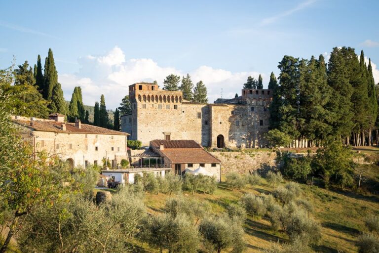 Florence: Private Horseback Tour With Wine Tasting and Lunch