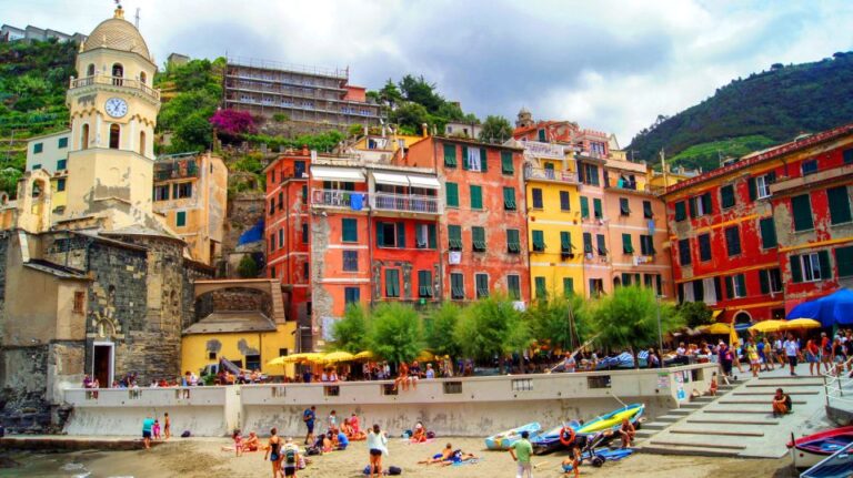 From Montecatini: Private Cinque Terre Tour With Pisa