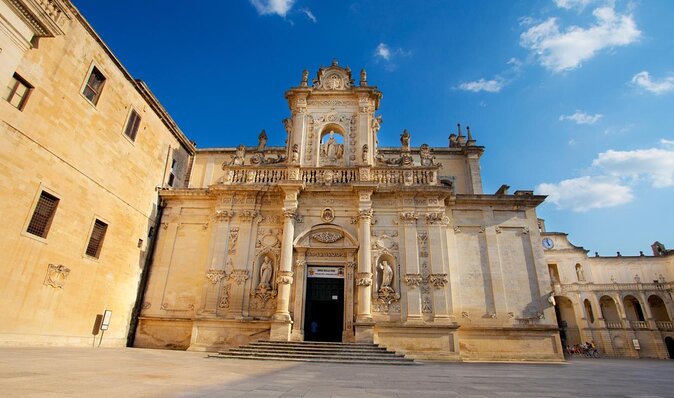 Lecce Historical Attractions Tour Group (2h)