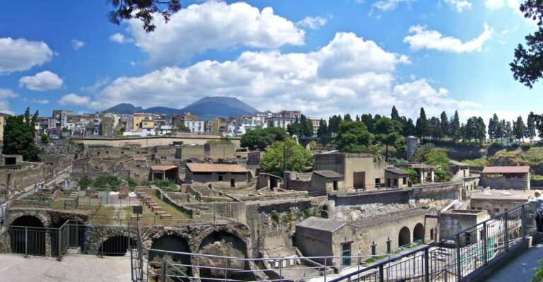 Pompeii, Oplontis and Herculaneum From the Amalfi Coast