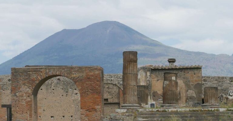 Pompeii: Ruins and Vesuvius Full-Day Guided Combo Tour