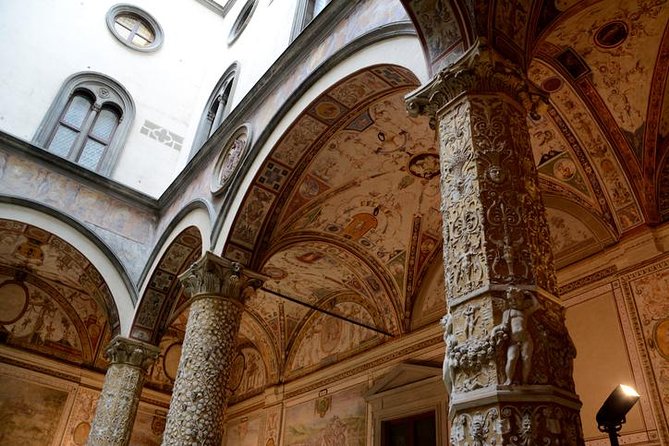 Small-Group Palazzo Vecchio Secret Passages Tour With Lunch or Gelato