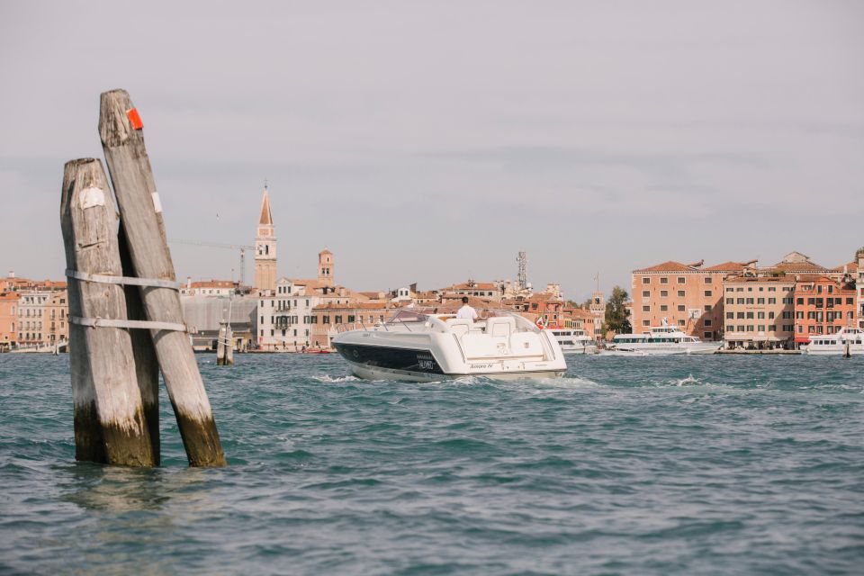 Venice: Yacht Cruise in Venice Lagoon - Highlights of the Yacht Cruise