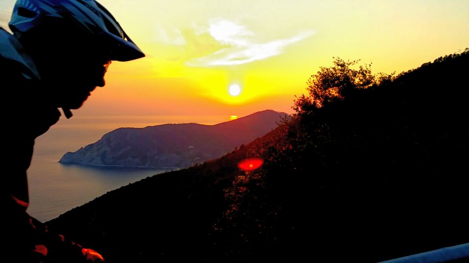 From La Spezia: Guided Mountain E-Bike Tour in Cinque Terre - Inclusions