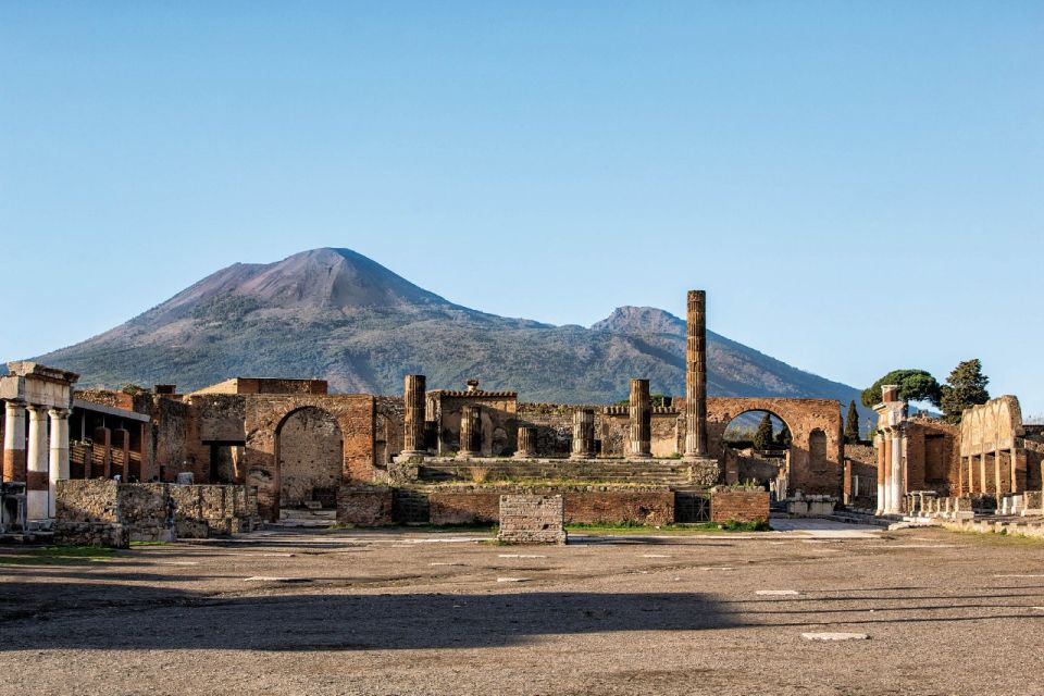 From Rome: Transport to Positano With Stop in Pompeii - Tour Inclusions