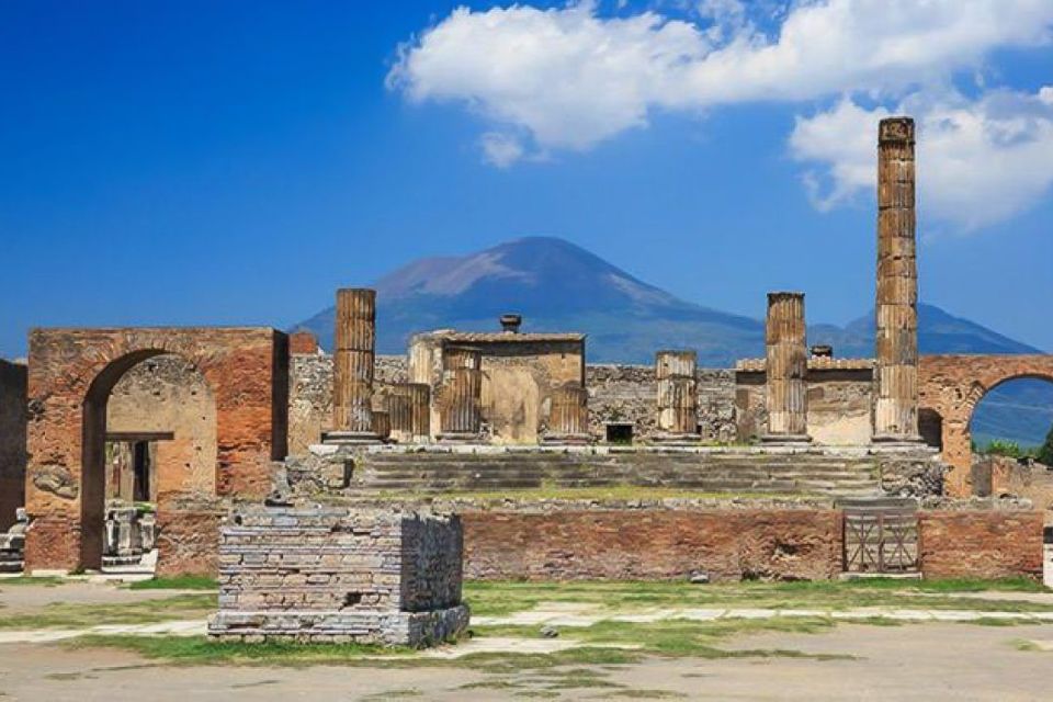 Naples: Pompeii Private Guided Hiking Tour - Itinerary