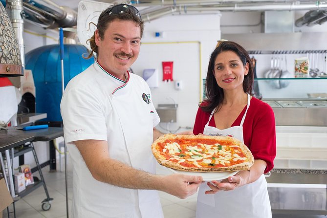 Neapolitan Pizzamaker for One Day - Booking Information