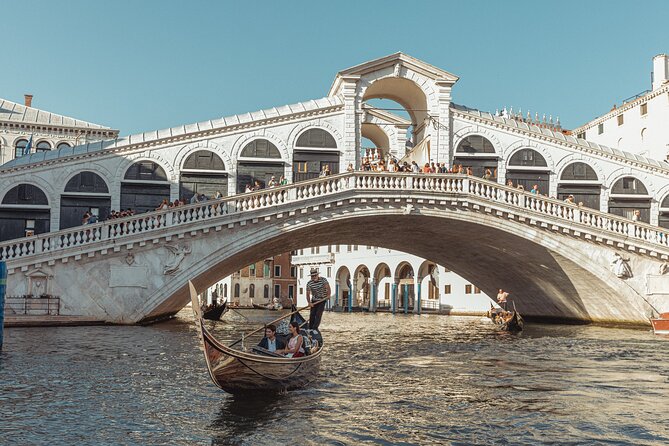 Private Gondola Ride in Venice Bacino Orseolo Rialto - Maximum Capacity and Itinerary