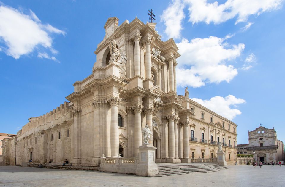 Sicily: 5-Day Excursion Tour With Hotel Accomodation - Live Tour Guide and Highlights