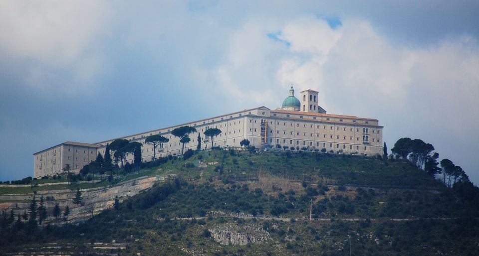 WWII Battlefields: Montecassino and Rapido River From Rome - Inclusions