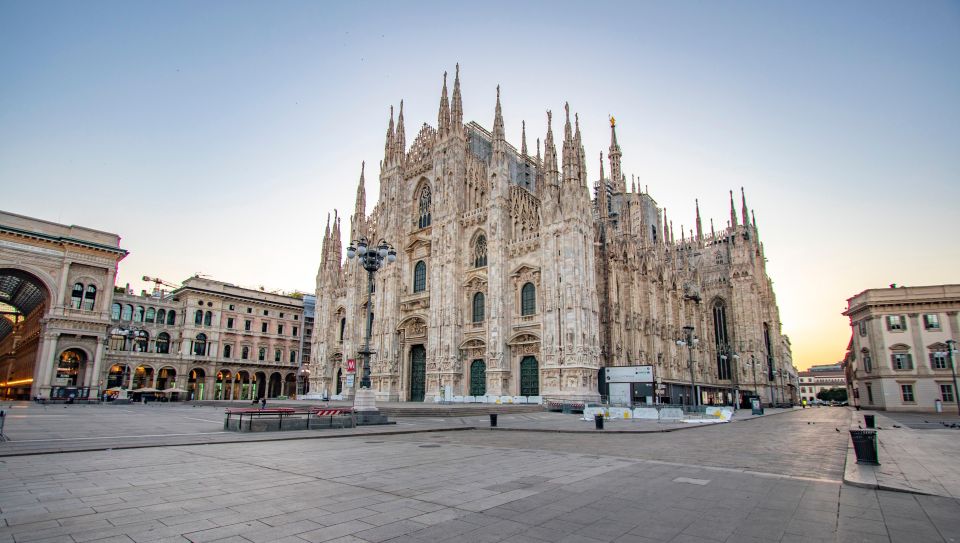 Milan: Private Exclusive History Tour With a Local Expert - Includes